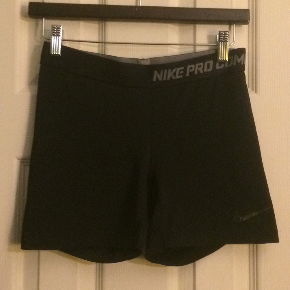 Nike spandex shorts size m dri fit